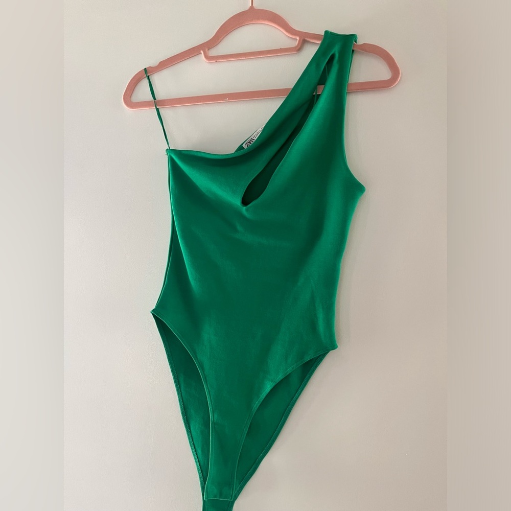 One shoulder body suit with slit